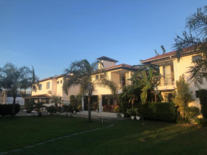 Отель Valparaiso Hotel  Cruz das Almas
